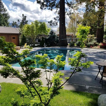 Redwood Hyperion Suites Grants Pass Εξωτερικό φωτογραφία